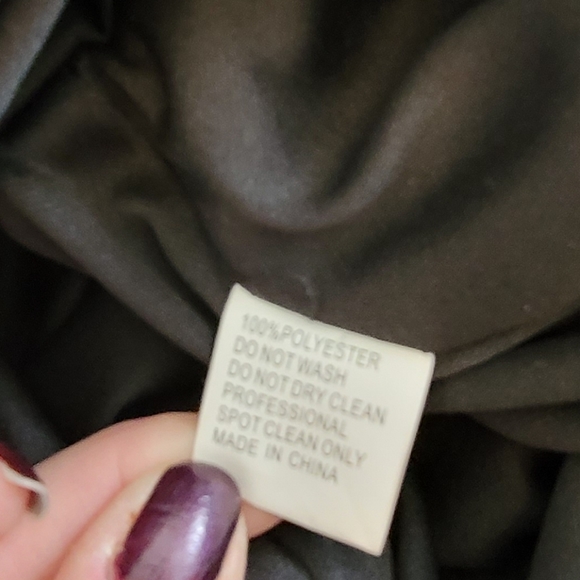 🆕️ Leena for Mac Duggal Ruched V-Neck Sequin Shoulder Gown - Picture 8 of 14